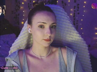 lollygirlmoon brunette russian cam girl gives me all my dirty dreams