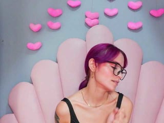 lucymiller redhead cam babe enjoys great live sex for more experience