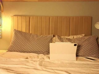oliviakiiss teen cam babe wants to be fucked online as hard as possible