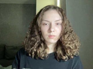 karinkamia teen cam babe wants to be fucked online as hard as possible