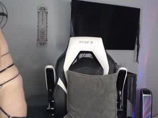 cassandrachaos cam babe with big tits in private live sex show