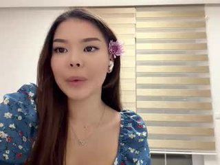 linhtadt cam babe with big tits in private live sex show