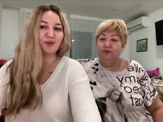 nellyfischer fat milf cam whore wants a huge cock fucking