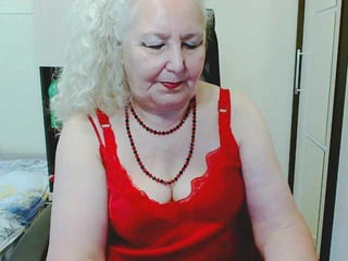 grannywants cam girl with hairy pussy ready to listen live private lesson