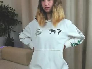 renettaschmeling nude cam bitch enjoys hard live sex on camera