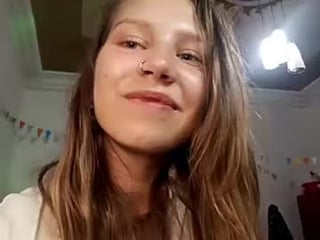 izettanorthrop cam babe with small tits offer their holes for hot live sex