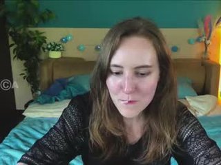 lynn_feline cam babe most loved striptease shows live on camera