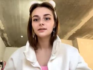 isauratorkelson teen cam babe wants to be fucked online as hard as possible