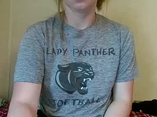 slutty_redhead3 redhead cam babe enjoys great live sex for more experience