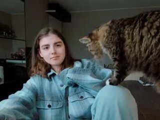emmamon cam babe with big tits in private live sex show