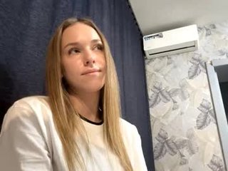 mafaldatefera teen cam babe wants to be fucked online as hard as possible