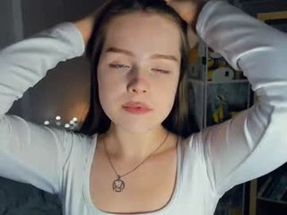feral_bery sex cam with a horny cute cam girl that's also incredibly naughty