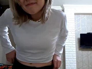 alannaboisen petite asian cam girl in dirty live sex show