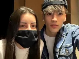 ciaosonoale horny couple adores fucking online