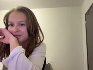 gwendolynnn teen cam babe wants to be fucked online as hard as possible