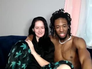 mycreamydreams horny couple adores fucking online