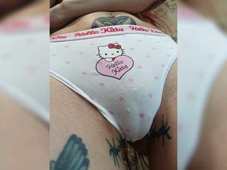 redfox9595 tattooed cam girl loves only extreme live sex online