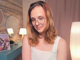 tay_bridg teen cam babe wants to be fucked online as hard as possible