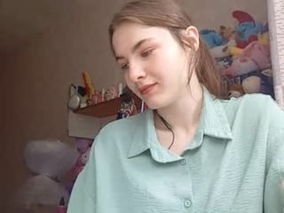 cucriecke sex cam with a horny cute cam girl that's also incredibly naughty