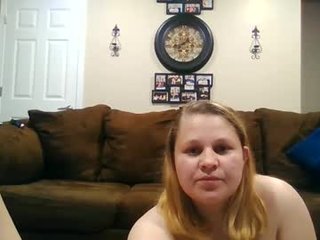 fall_flowers96 horny couple adores fucking online