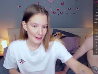 cassietyler cam babe loves to feel cum on her small tits