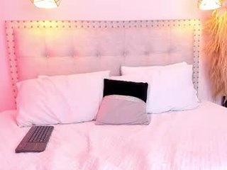 esmeralda_cutes sex cam with a horny cute cam girl that's also incredibly naughty