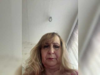 alina1965 blonde teen cam babe plays with her tight asshole
