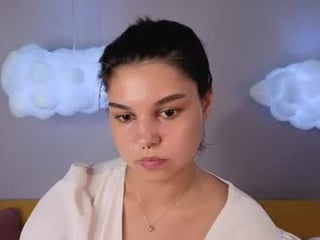 jasmine_burke teen cam girl plays with her tight pussy