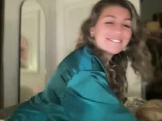 goddessdove cam babe most loved striptease shows live on camera