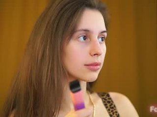 plump_bums teen cam babe wants to be fucked online as hard as possible